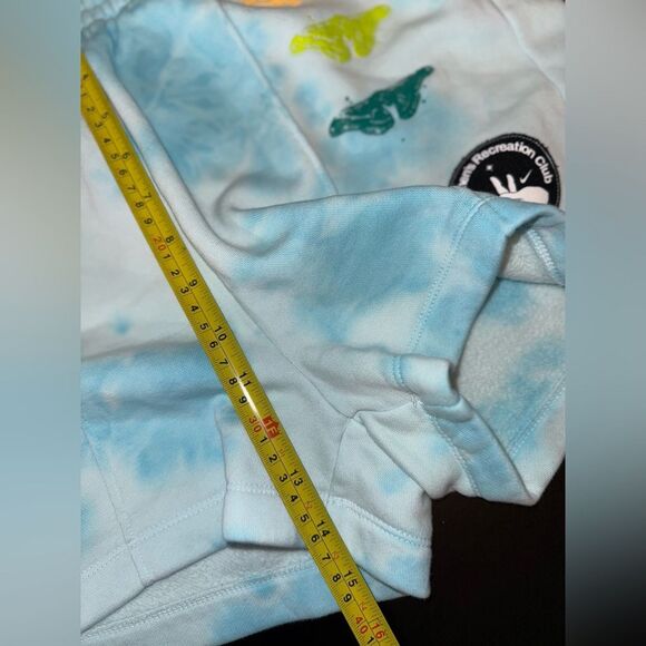Nike Womens Embroidered Tie Dye Running Training Shorts Size Small EUC - Picture 9 of 9